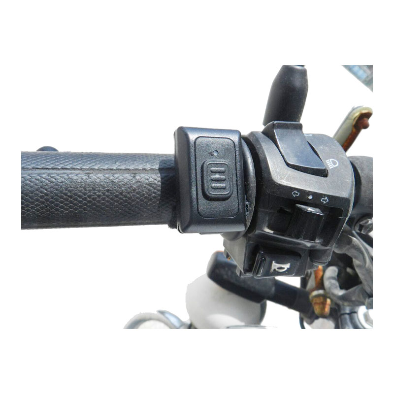 Dellking BTR-001 Wireless Bluetooth PTT Button 1 BTR-001